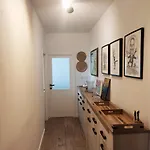 Lovely M&r Apartment *