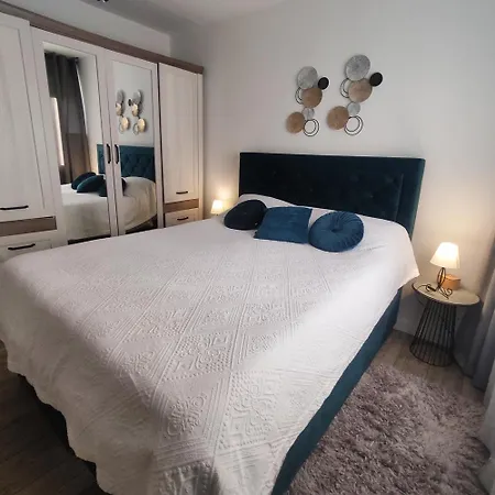 Lovely M&r Apartman *